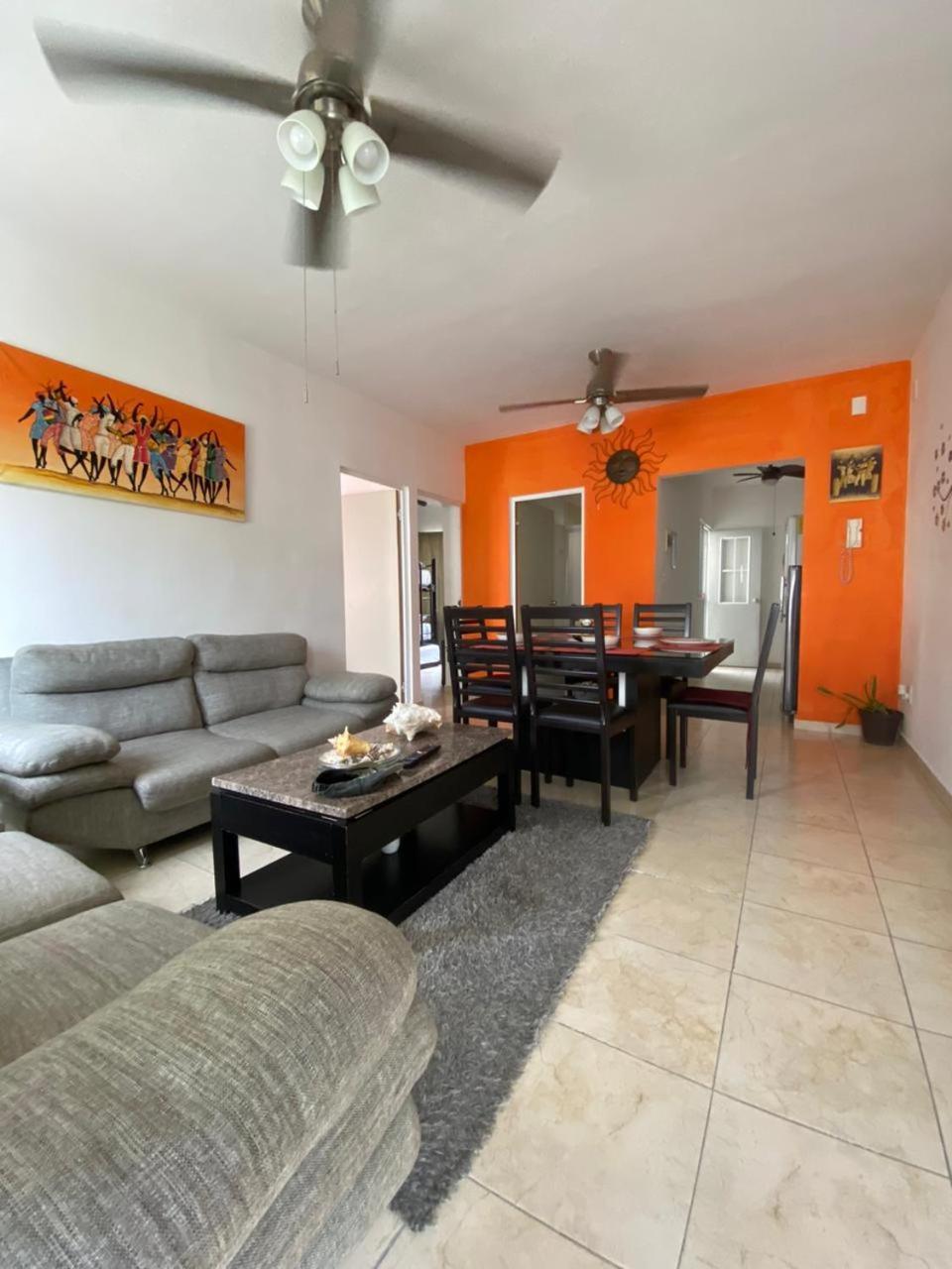 En Fraccionamiento Privado 6 Personas Con Piscina Cerca De La Playa Apartamento Playa del Carmen